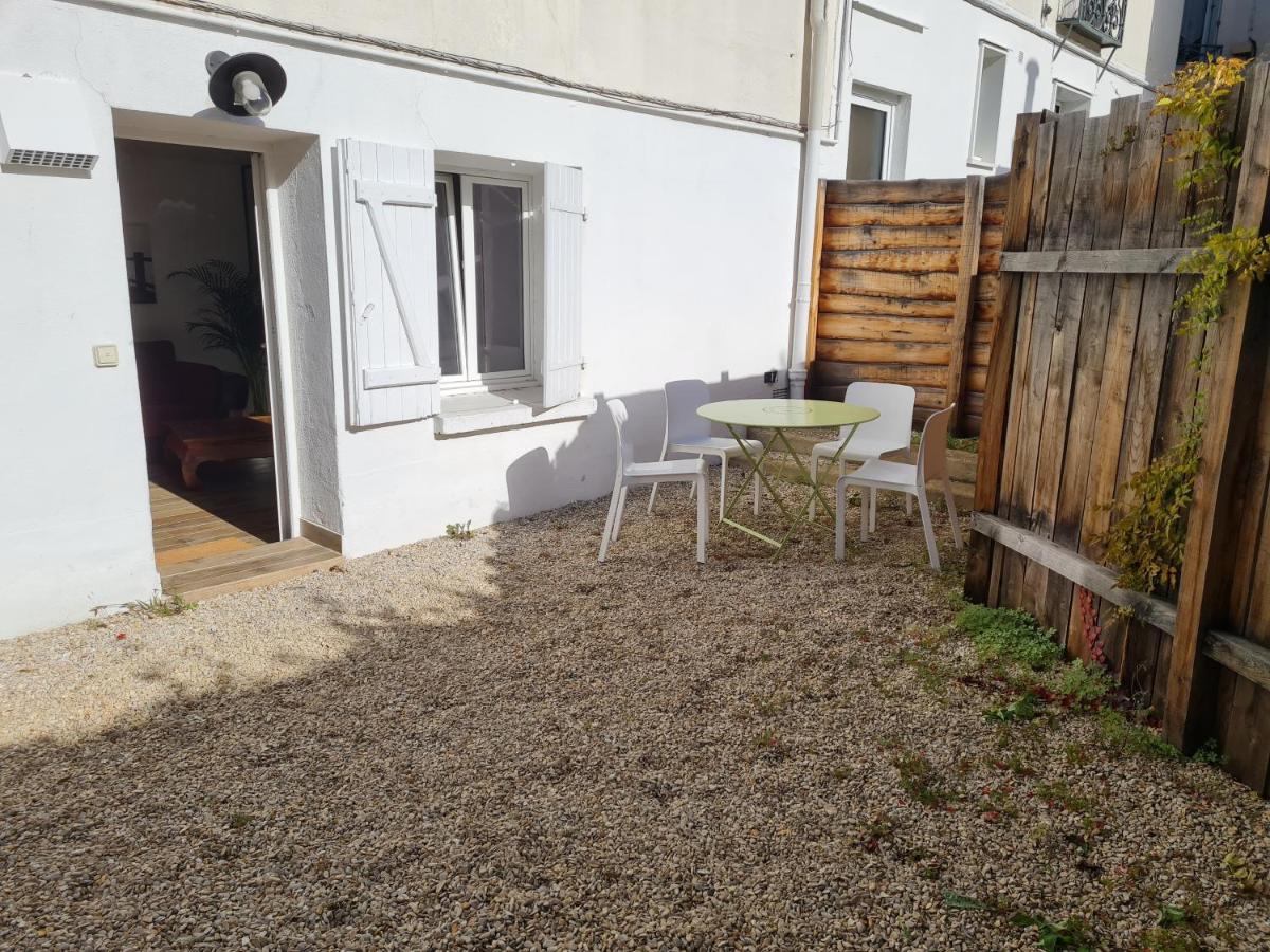 Appartement Calme Et Pratique. Tours Exterior photo